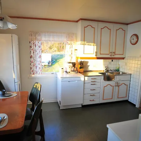 펜션 Fredelig Med Naturskjonn Omgivelse, Midt I Lofoten