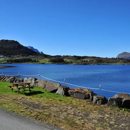 펜션 Fredelig Med Naturskjonn Omgivelse, Midt I Lofoten