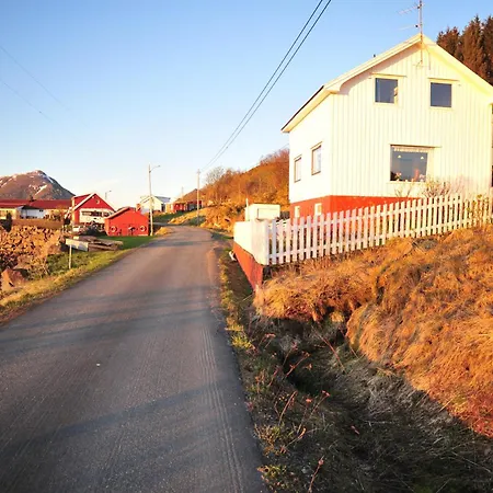 Fredelig Med Naturskjonn Omgivelse, Midt I Lofoten 別荘 *